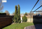 Chalet independiente con terreno en venta en la España, San Andrés del Rabanedo, ref: TR360286 foto