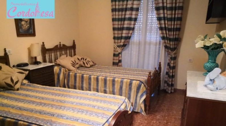 Кордова - Кордова - 261m2