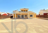 Chalet independiente con terreno en venta en la España, Lorca, ref: TR194453 foto