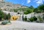 Xalet independent amb terreny en venda a la España, Ontinyent, ref.: TR347679 foto