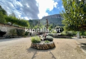 Xalet independent amb terreny en venda a la España, Ontinyent, ref.: TR347679 foto
