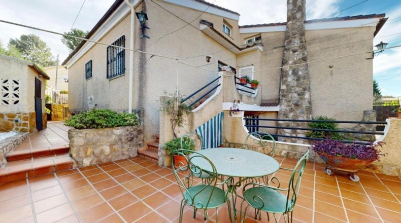 Valencia - Monserrat - 695m2