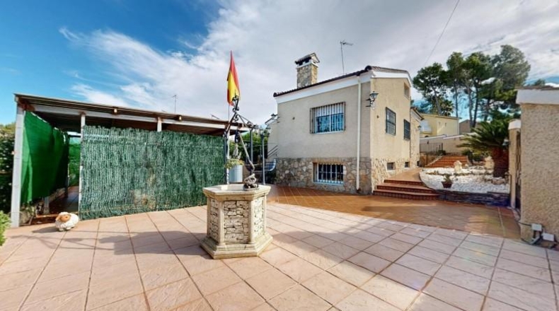 Valencia - Monserrat - 695m2