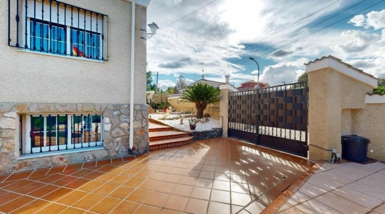 Valencia - Monserrat - 695m2