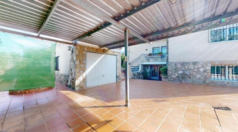 Valencia - Monserrat - 695m2