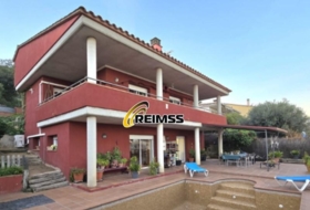 Tordera 800&nbsp;м²