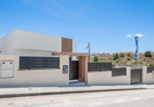 Xalet independent amb terreny en venda a la España, Algorfa, ref.: TR172942 foto