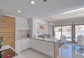 Chalet independiente con terreno en venta en la España, Orihuela, ref: TR156064 foto