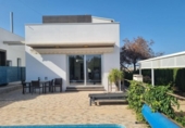 Chalet independiente con terreno en venta en la España, Orihuela, ref: TR156102 foto