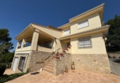 Chalet independiente con terreno en venta en la España, Bocairent, ref: TR333576 foto