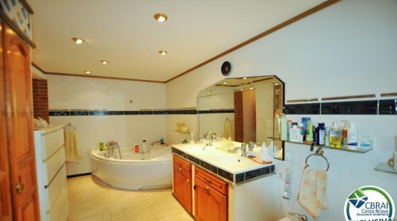 Gerona - Roses - 610m2