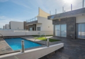Chalet independiente con terreno en venta en la España, Orihuela, ref: TR156082 foto