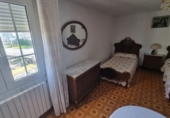 Chalet independiente con terreno en venta en la España, Sangenjo, ref: TR143233 foto
