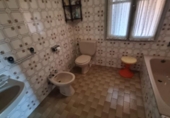Chalet independiente con terreno en venta en la España, Sangenjo, ref: TR143233 foto