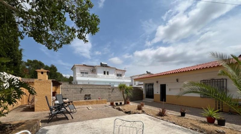 Аликанте - La Nucía - 832m2