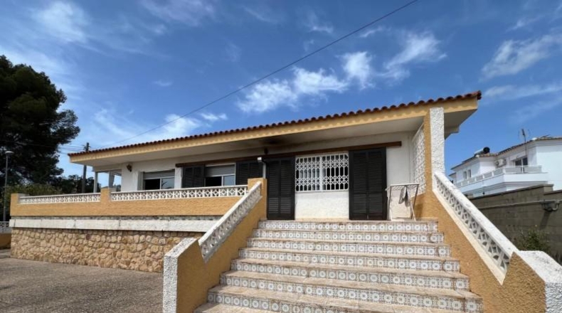 Аликанте - La Nucía - 832m2