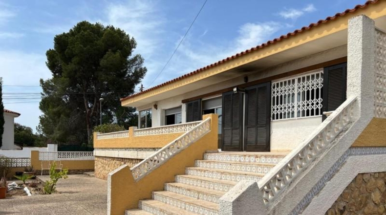Аликанте - La Nucía - 832m2