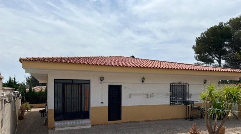 Аликанте - La Nucía - 832m2