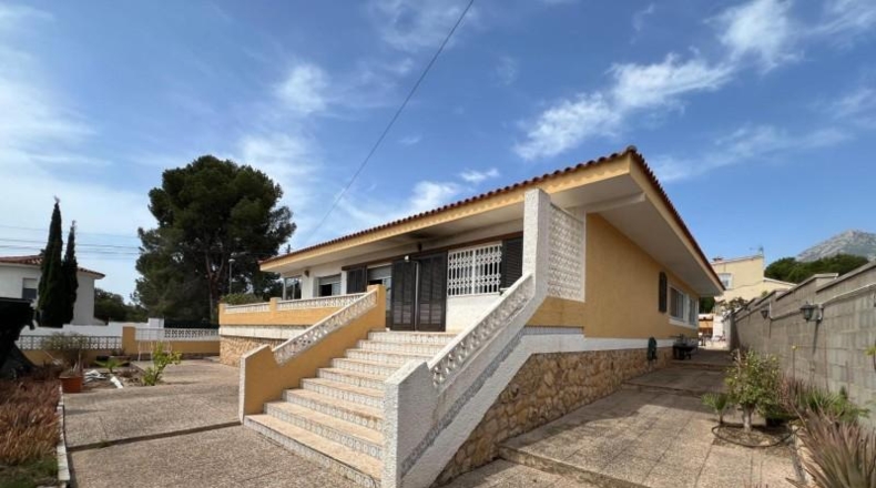Аликанте - La Nucía - 832m2