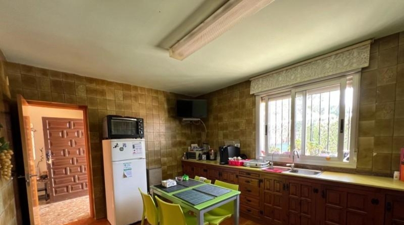 Аликанте - La Nucía - 832m2