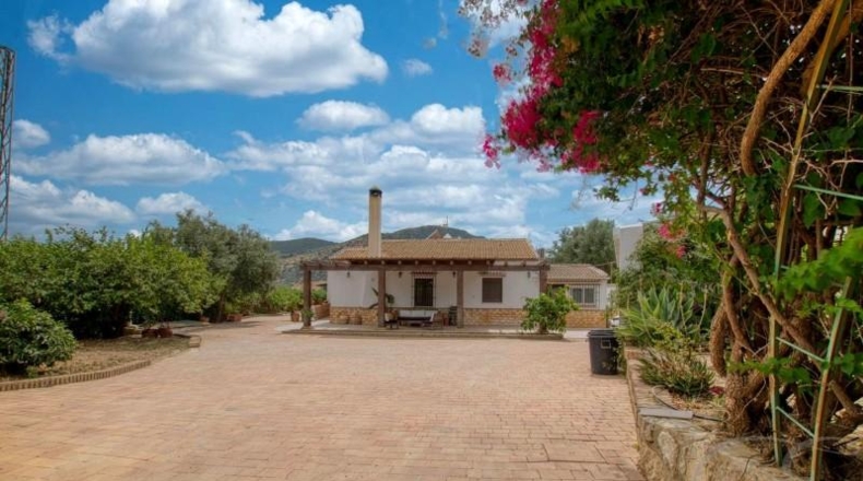 Málaga - Periana - 1574m2