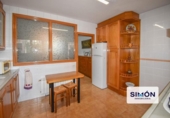 Дом с участком на продажу в городе Olesa de Montserrat Фото