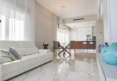 Chalet independiente con terreno en venta en la España, Orihuela, ref: TR145111 foto