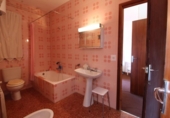 Casa de camp amb terreny en venda a la España, Sinarques, ref.: TR135730 foto