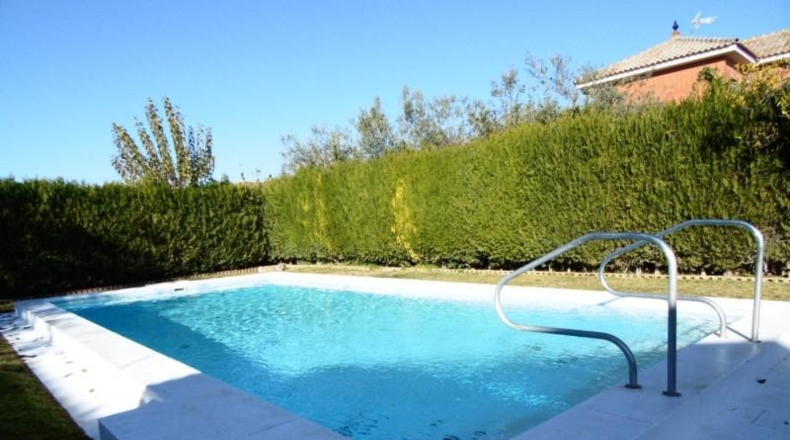 Sevilla - Umbrete - 1350m2