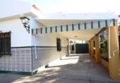 Xalet independent amb terreny en venda a la España, Umbrete, ref.: TR137562 foto