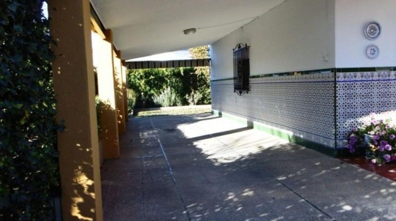 Sevilla - Umbrete - 1350m2