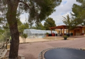 Chalet independiente con terreno en venta en la España, Elda, ref: TR143329 foto