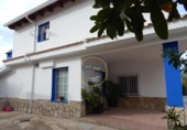 Xalet independent amb terreny en venda a la España, Ontinyent, ref.: TR262089 foto