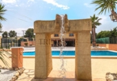 Chalet independiente con terreno en venta en la España, Molina de Segura, ref: TR262320 foto