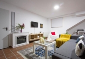 Chalet independiente con terreno en venta en la España, Aoiz, ref: TR390609 foto