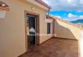 Xalet independent amb terreny en venda a la España, Jaén, ref.: TR163700 foto