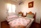 Chalet independiente con terreno en venta en la España, Orihuela, ref: TR176713 foto