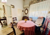 Дом с участком на продажу в городе Малага Фото