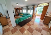 Xalet independent amb terreny en venda a la España, Alzira, ref.: TR166854 foto
