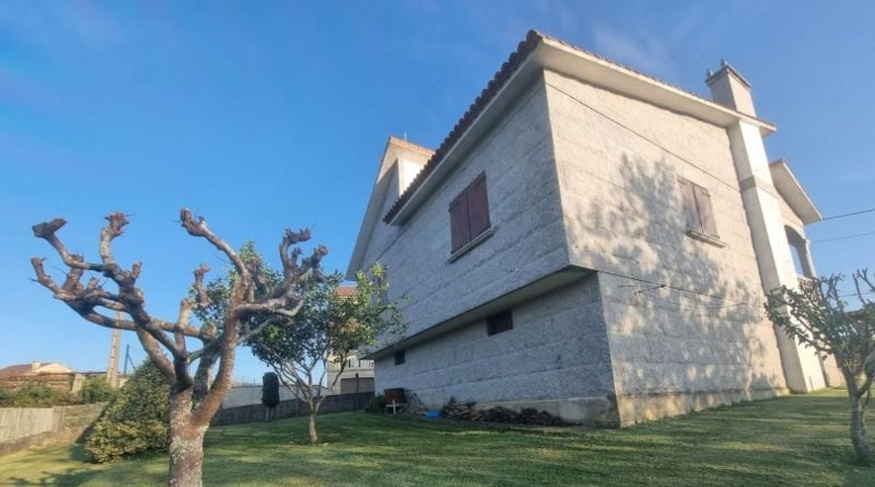 Pontevedra - Sanxenxo - 549m2