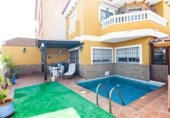 Chalet independiente con terreno en venta en la España, Motril, ref: TR155294 foto