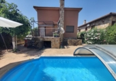 Chalet independiente con terreno en venta en la España, Redueña, ref: TR356442 foto