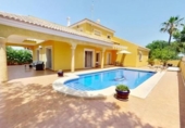 Chalet independiente con terreno en venta en la España, San Javier, ref: TR228634 foto
