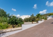 Chalet independiente con terreno en venta en la España, Sant Pere de Ribes, ref: TR315216 foto