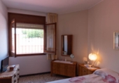 Chalet independiente con terreno en venta en la España, Sant Pere de Ribes, ref: TR315216 foto