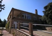 Xalet independent amb terreny en venda a la España, Almansa, ref.: TR262161 foto