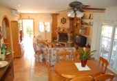Chalet independiente con terreno en venta en la España, Deltebre, ref: TR146663 foto