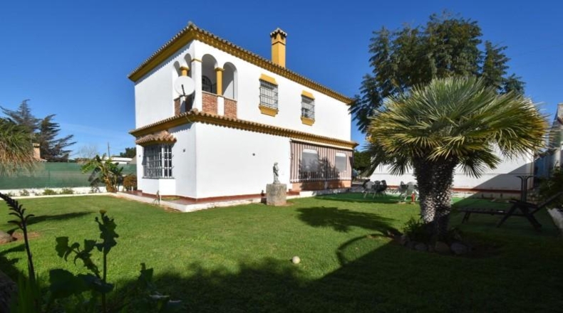 Cadiz - Chiclana de la Frontera - 1077m2
