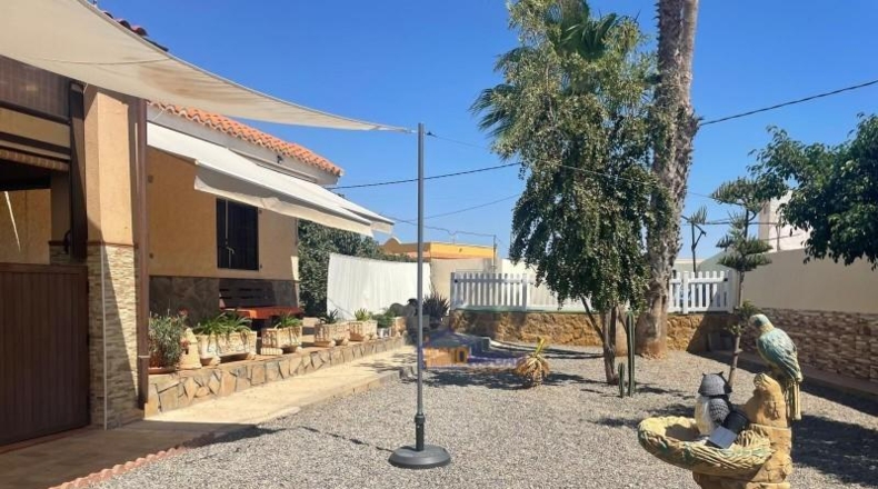 Almería - Roquetas de Mar - 1190m2