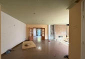 Отдельно стоящий дом с участком на продажу в городе el Vendrell Фото